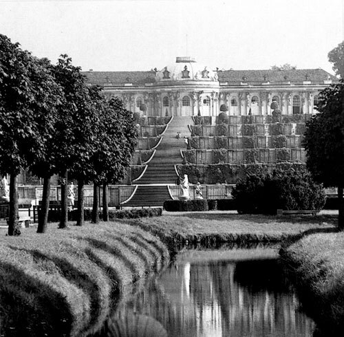 100 великих дворцов мира - i_073.jpg