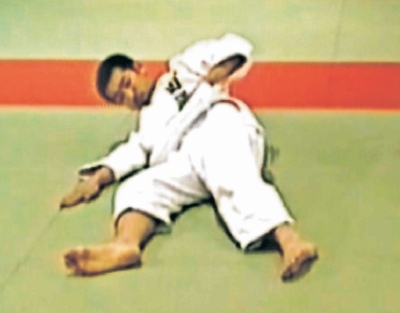 Теория и методика детско-юношеского дзюдо - i_037.jpg