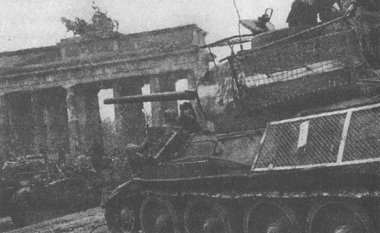 Т-34 в бою - _340.jpg