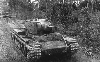 Тяжёлый танк КВ в бою - _091.jpg