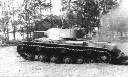 Тяжёлый танк КВ в бою - _092.jpg
