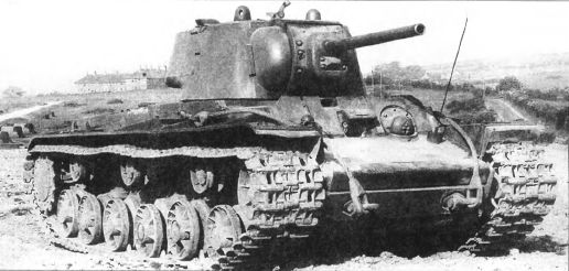 Тяжёлый танк КВ в бою - _132.jpg
