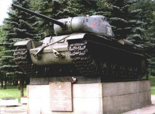 Тяжёлый танк КВ в бою - _332.jpg
