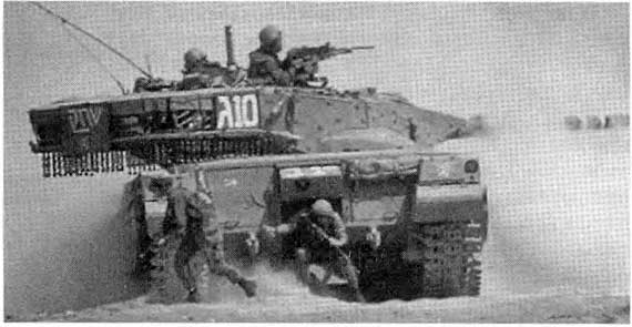 Танки. Уникальные и парадоксальные - i_131.jpg