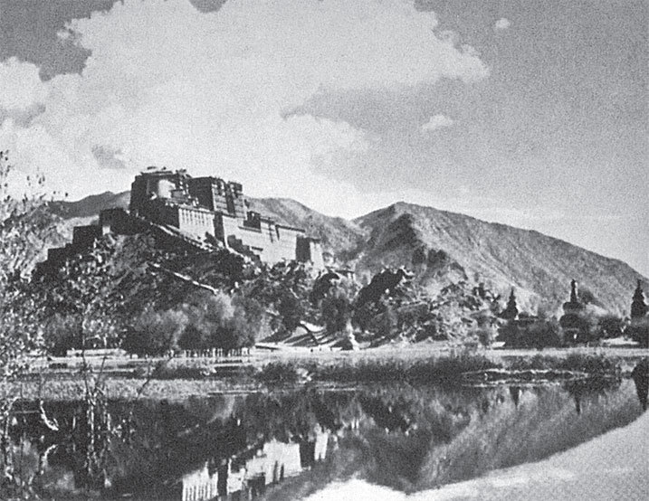 Семь лет в Тибете. Моя жизнь при дворе Далай-ламы - _2.jpg