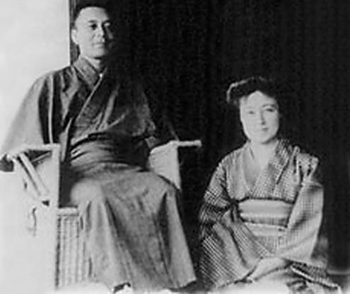 Где небом кончилась земля : Биография. Стихи. Воспоминания - i_026.jpg