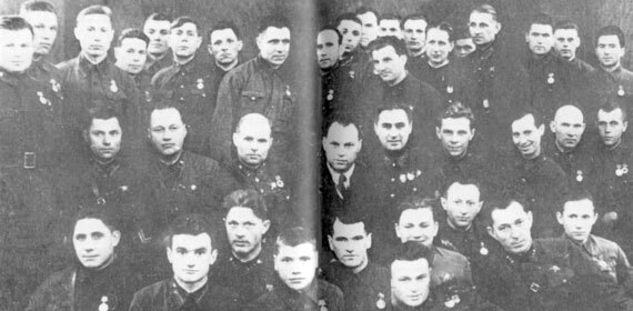 Диверсанты. Легенда Лубянки – Павел Судоплатов - i_039.jpg