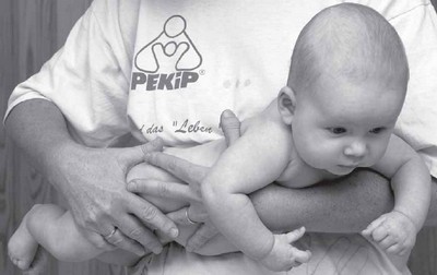 PEKiP: игра и движение. Более 100 развивающих игр для детей первого года жизни - i_002.jpg