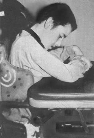 Помощь детям с церебральным параличом - r069.jpg