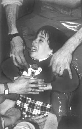 Помощь детям с церебральным параличом - r085.jpg