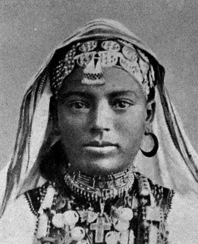 Расовая женская красота - i_118.jpg