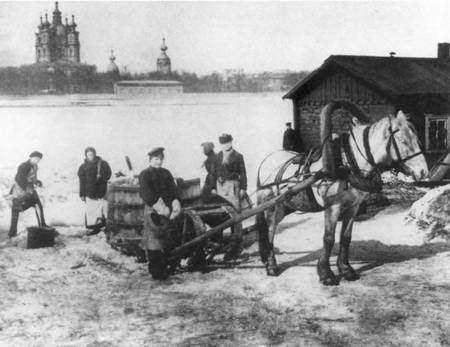 Повседневная жизнь Петербурга на рубеже XIX— XX веков; Записки очевидцев - _13.jpg