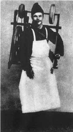 Повседневная жизнь Петербурга на рубеже XIX— XX веков; Записки очевидцев - _26.jpg