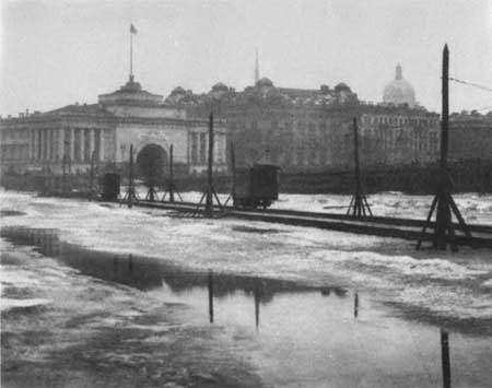 Повседневная жизнь Петербурга на рубеже XIX— XX веков; Записки очевидцев - _38.jpg