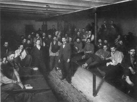 Повседневная жизнь Петербурга на рубеже XIX— XX веков; Записки очевидцев - _48.jpg