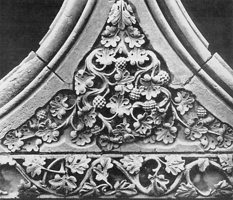 Соборы Парижа - i_028.jpg