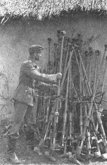 «Фаустники» в бою - i_036.jpg