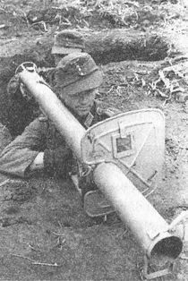 «Фаустники» в бою - i_038.jpg