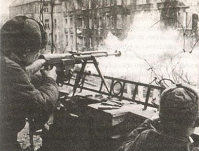 Последняя крепость Рейха - i_035.jpg