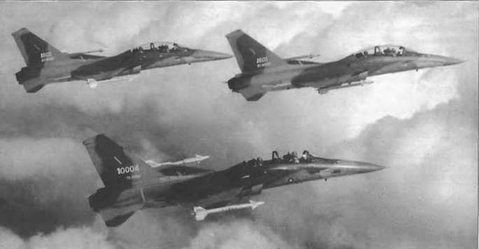 Энциклопедия современной военной авиации 1945-2002: Часть 1. Самолеты - pic_569.jpg