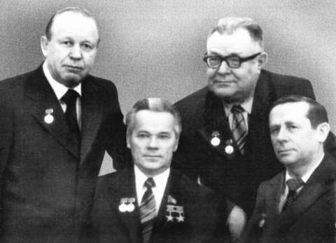 Михаил Калашников - i_026.jpg