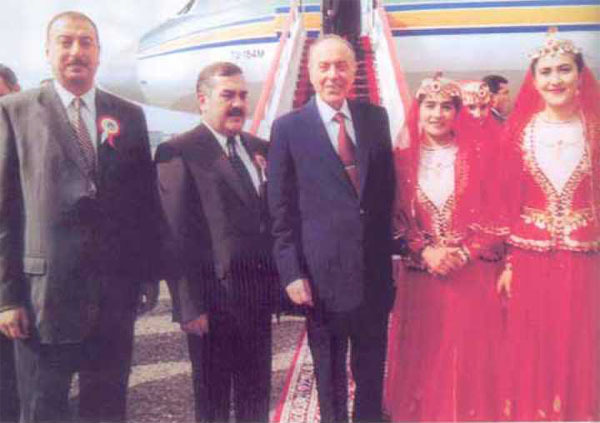 Ильхам Алиев - ia018a.jpg