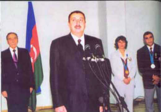 Ильхам Алиев - ia020a.jpg