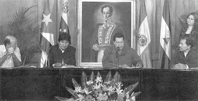 Уго Чавес. Одинокий революционер - i_039.jpg