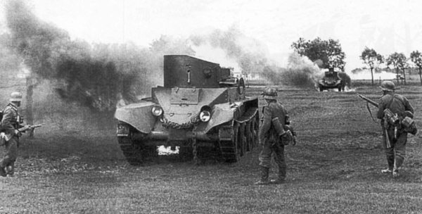 Танкисты. «Мы погибали, сгорали…» - i_007.jpg