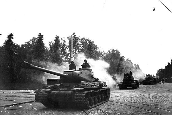 Советские танки в бою. От Т-26 до ИС-2 - _19.jpg