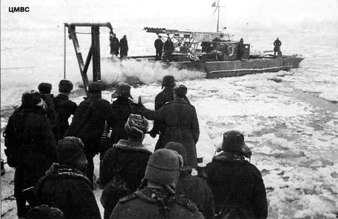 Бои у озера Балатон. Январь–март 1945 г. - i_025.jpg