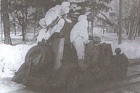 У стен Ленинграда - i_033.jpg