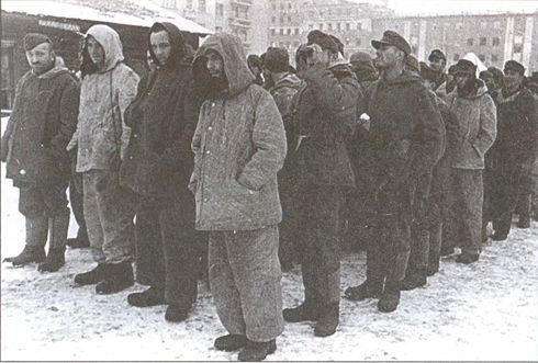 У стен Ленинграда - i_040.jpg