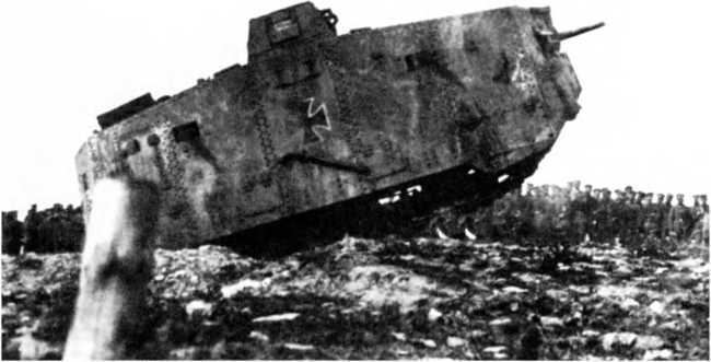 Первые германские танки. "Тевтонский ответ" - i_041.jpg