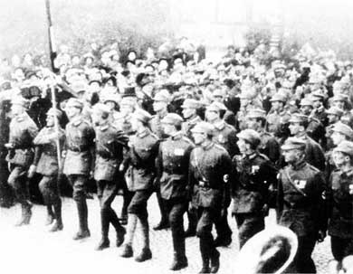 Штурмовые отряды (СА) Гитлера. 1921–1945 - i_002.jpg