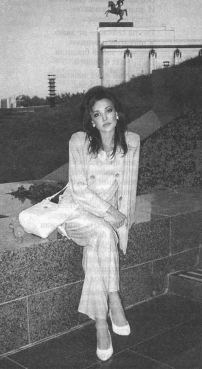 Душа как скрипка. Биография, стихи, воспоминания - i_076.jpg