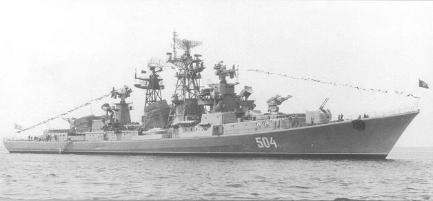Корабли ВМФ СССР. Том 3. Противолодочные корабли. Часть 1. Противолодочные крейсера, большие противолодочные и сторожевые корабли - pic_92.jpg