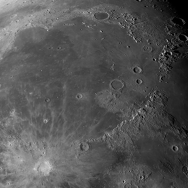 Сокровища звездного неба - moon_imbrium1.jpg