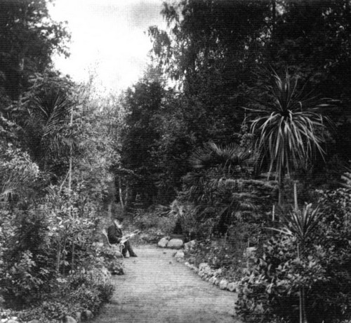 Собрание сочинений в пяти томах. Т.1 - i_017.jpg