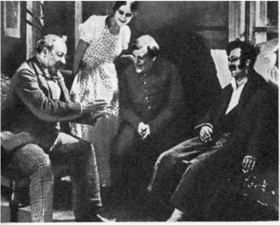 Всеобщая история кино. Том 4 (первый полутом). Послевоенные годы в странах Европы 1919-1929 - _38.jpg