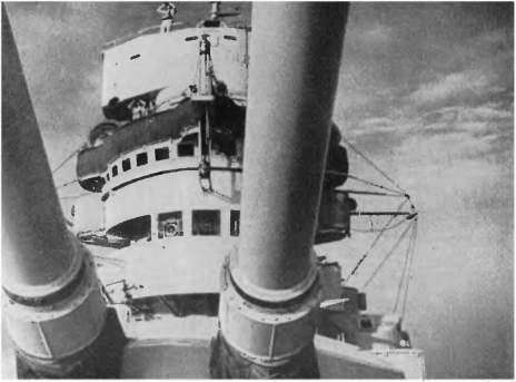 Всеобщая история кино. Том 6 (Кино в период войны 1939-1945) - i_030.jpg