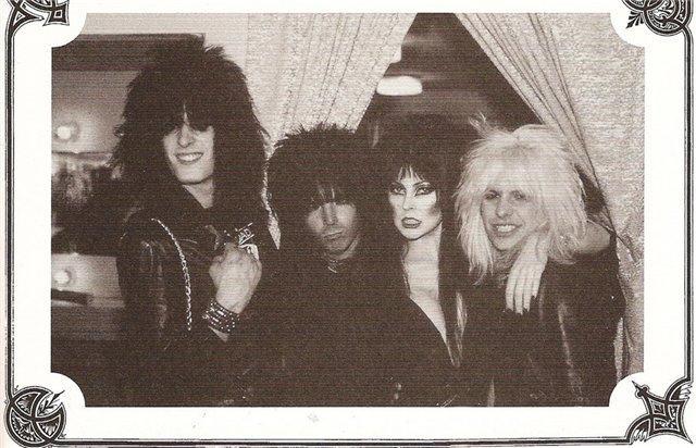 Грязь. Motley crue. Признание наиболее печально известной мировой рок-группы - img111D.jpg