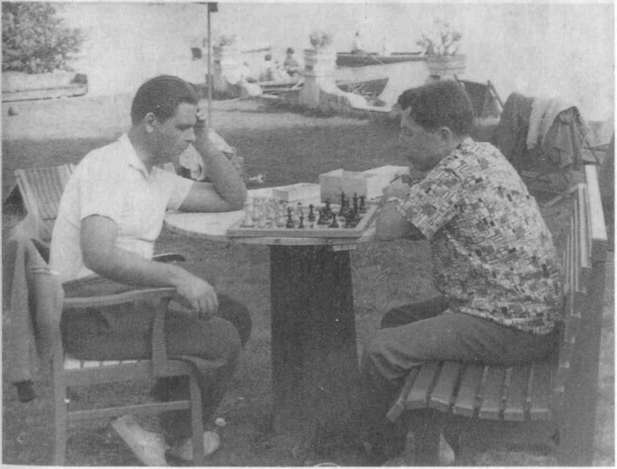 Нелегалы 1.  Операция «Enormous» - i_058.jpg