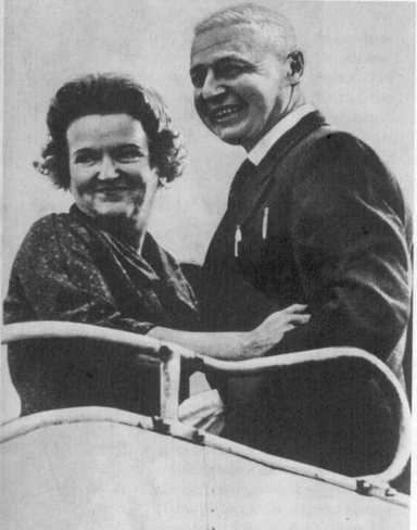 Нелегалы 1.  Операция «Enormous» - i_060.jpg