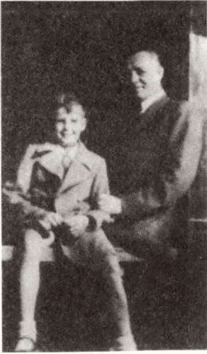 Крутые повороты: Из записок адмирала - i_038.jpg