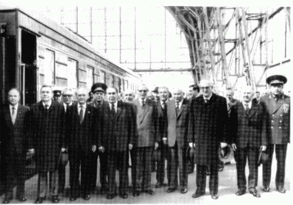 Неудавшаяся империя: Советский Союз в холодной войне от Сталина до Горбачева - i_013.jpg