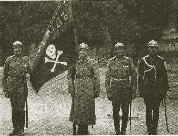 Лавр Корнилов - i_058.jpg