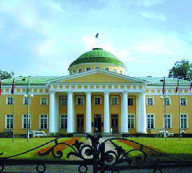 Санкт-Петербург: Иллюстрированный путеводитель + подробная карта города - i_034.jpg