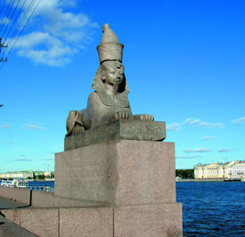 Санкт-Петербург: Иллюстрированный путеводитель + подробная карта города - i_039.jpg