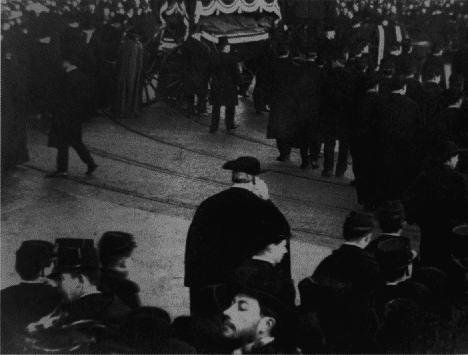 Рабы свободы: Документальные повести - i_061.png